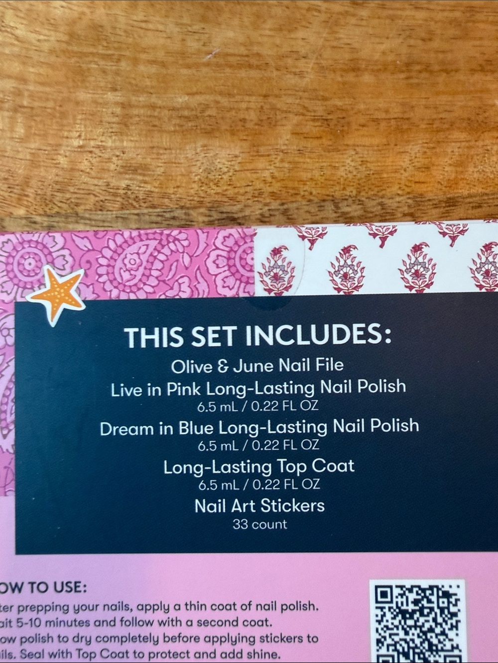 Roller Rabbit Getaway Mini Mani Set - Pink, Blue & Green - Picture 3 of 4